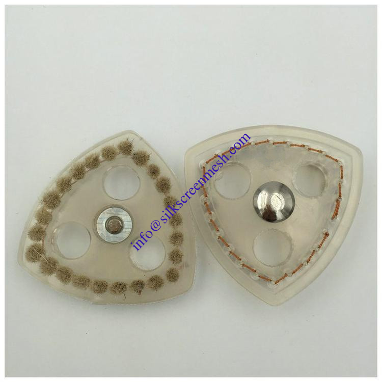 68mm Full Length Flour Mill Accessories Triangle Wool Cleaning Brush 25g - 30g Net Weight